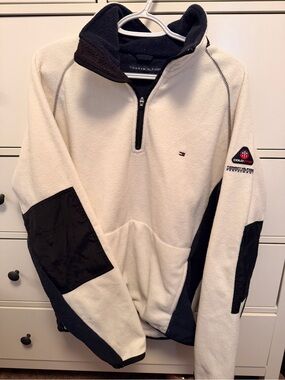 Tommy Hilfiger Cream and Black Quarter-Zip Fleece Pullover